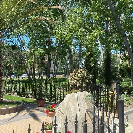 Aphrodite Rose Lejlighed *