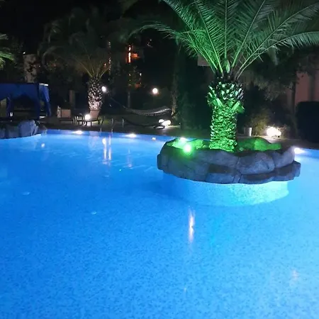 Aphrodite Rose Lejlighed *