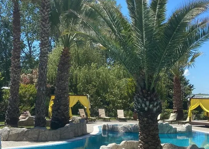 Aphrodite Rose アパート