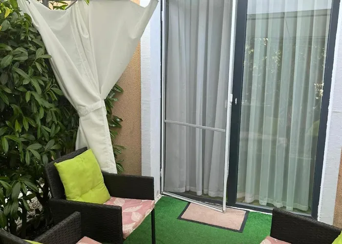 アパート Aphrodite Rose