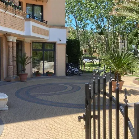 アパート Aphrodite Rose