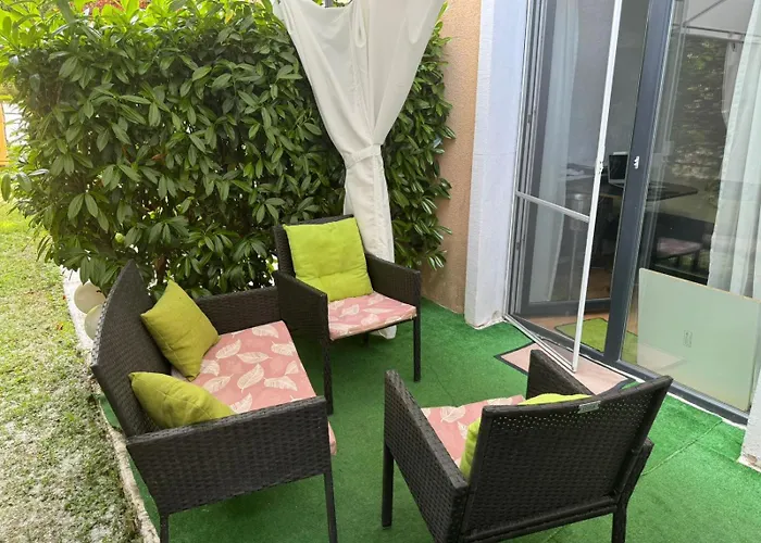 Aphrodite Rose Апартамент *